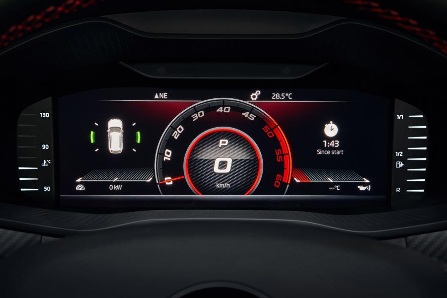 Панель приборов Skoda Kodiaq RS 2019 года  (WW) (фото 35 из 159)